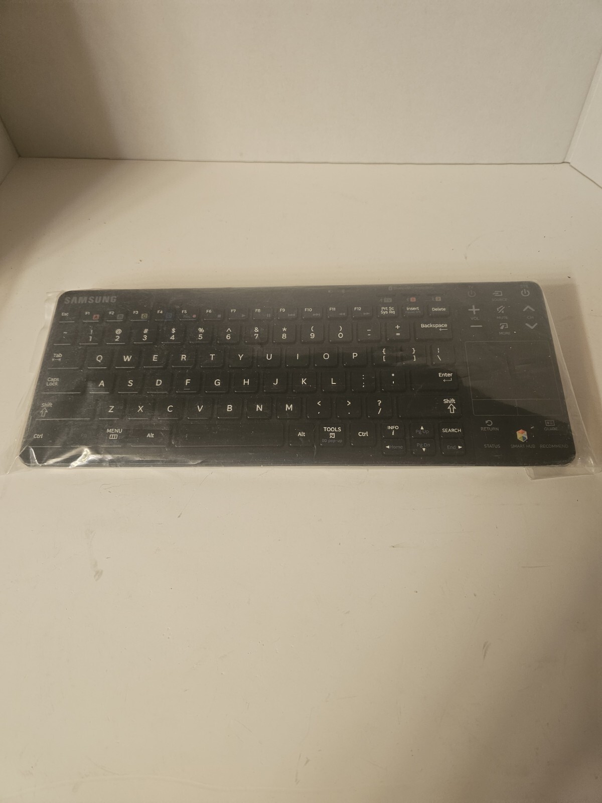 Samsung VG-KBD2000 VG-KBD2000/ZA Wireless Keyboard*Untested*