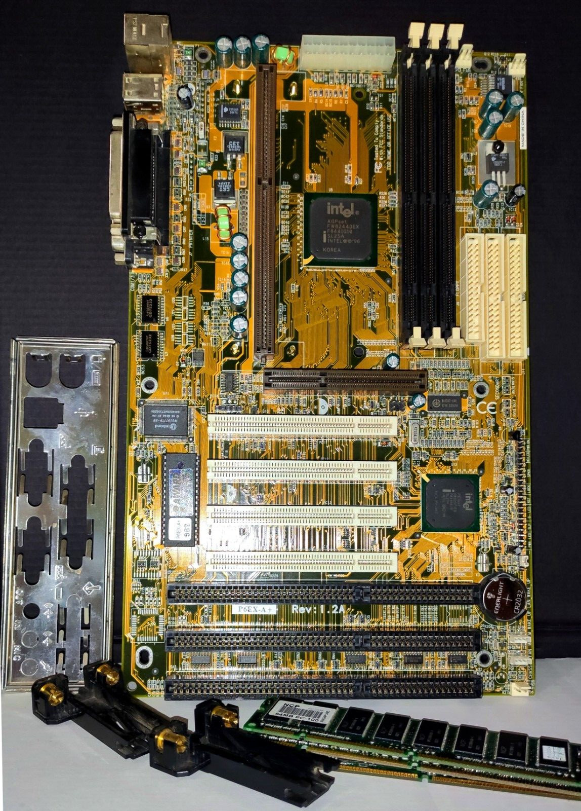 ECS P6EX-A+ REV 1.2A Slot1 Motherboard + 256 Mb Ram