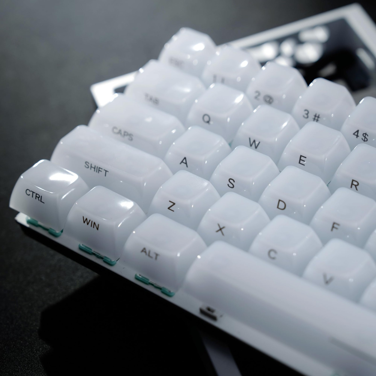 Womier Keyboard Keycaps Jelly, Ceramic Style, Shine Through C-White