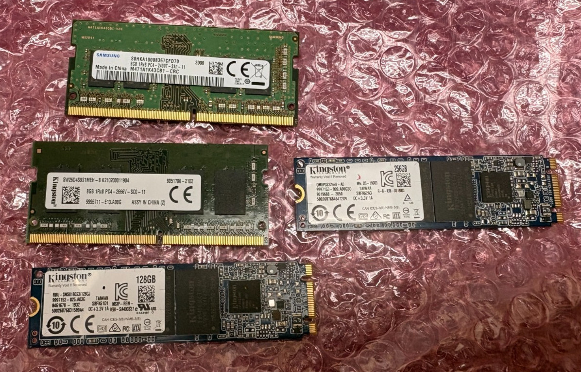 KINGSTON & SAMSUNG (QTY 4 PIECES)