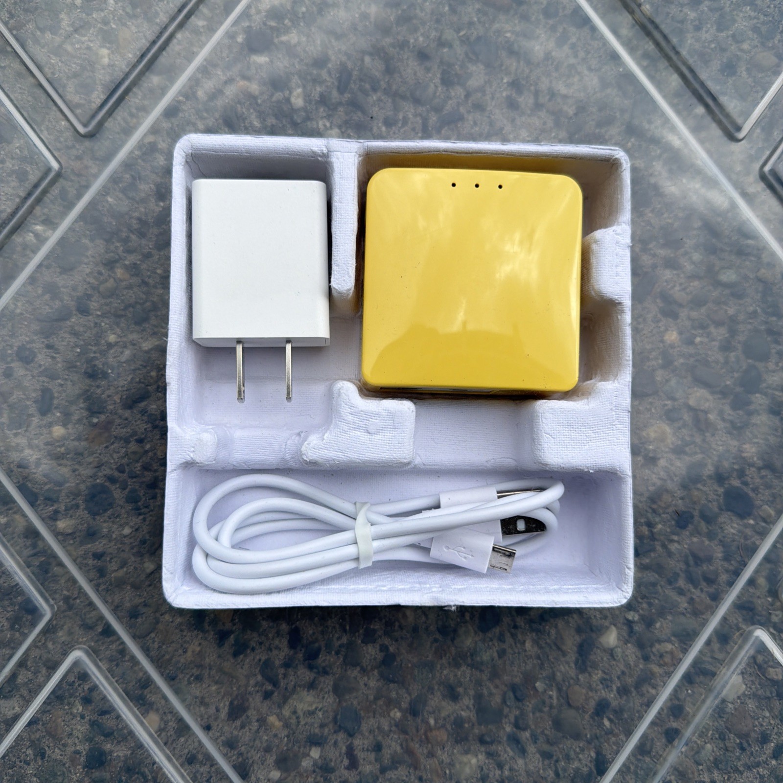 GL.iNet 300Mbps Pocket Wireless Router VPN Mango GL-MT300N-V2 Mini Travel WiFi