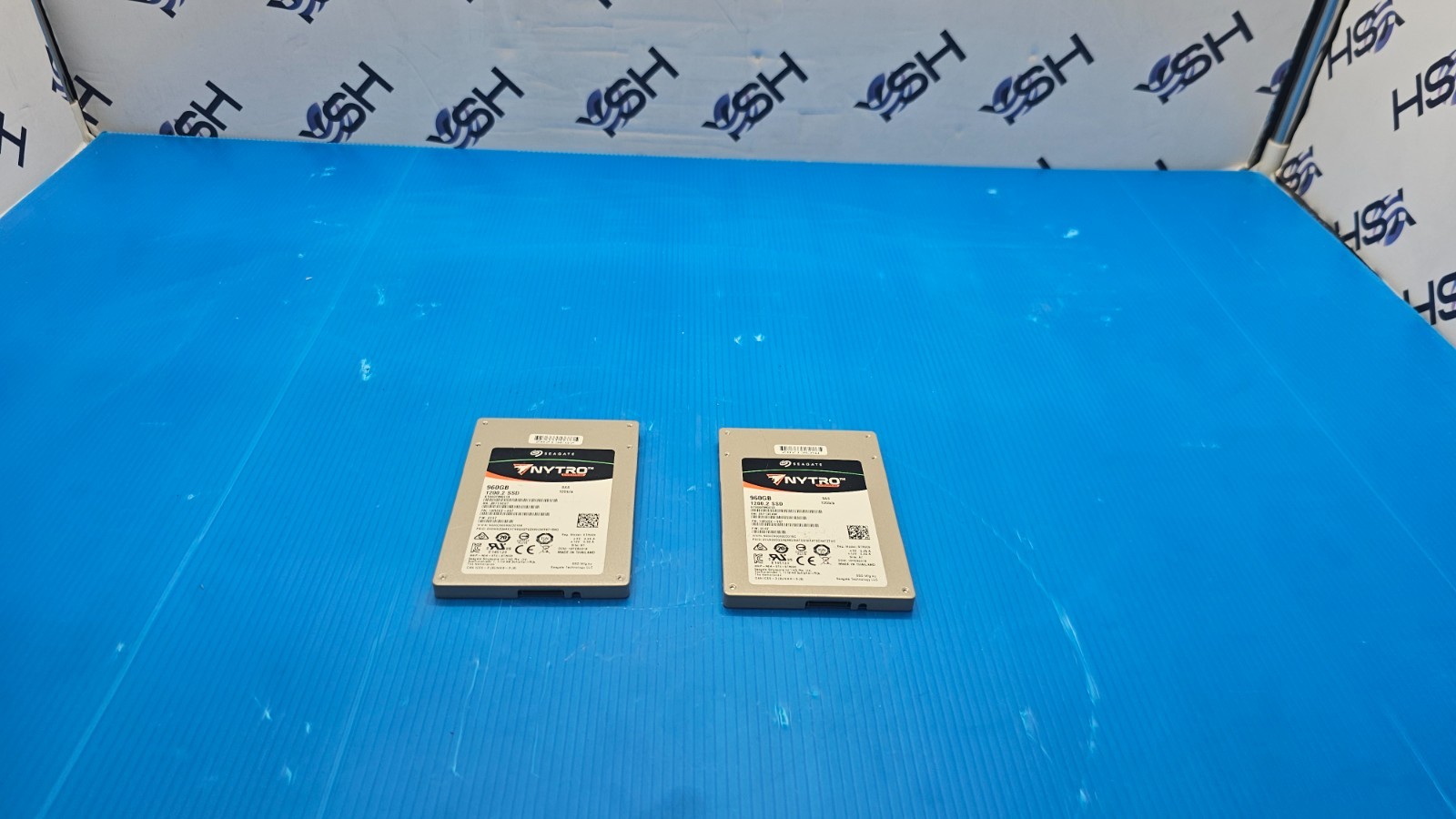 Seagate ST960FM0013 Nytro 1200.2 960GB SAS Solid State Drive 2.5" Lot of 2