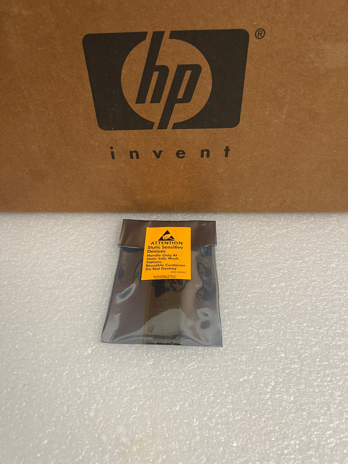HP 805351-B21 32GB (1x32GB) SDRAM PC4-2400T-R 819412-001 809083-091 MEMORY