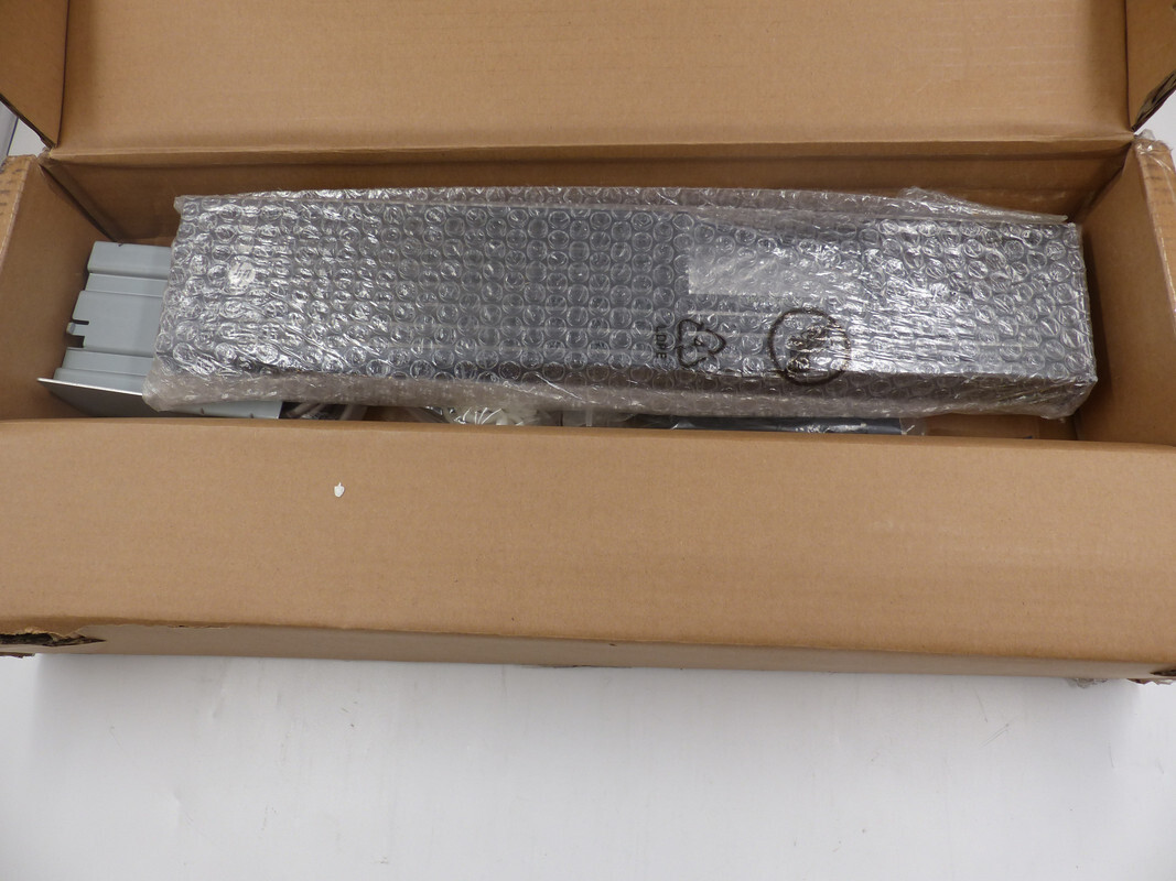 HP 404951-001 MOUNTNG KIT ADJUSTABLE