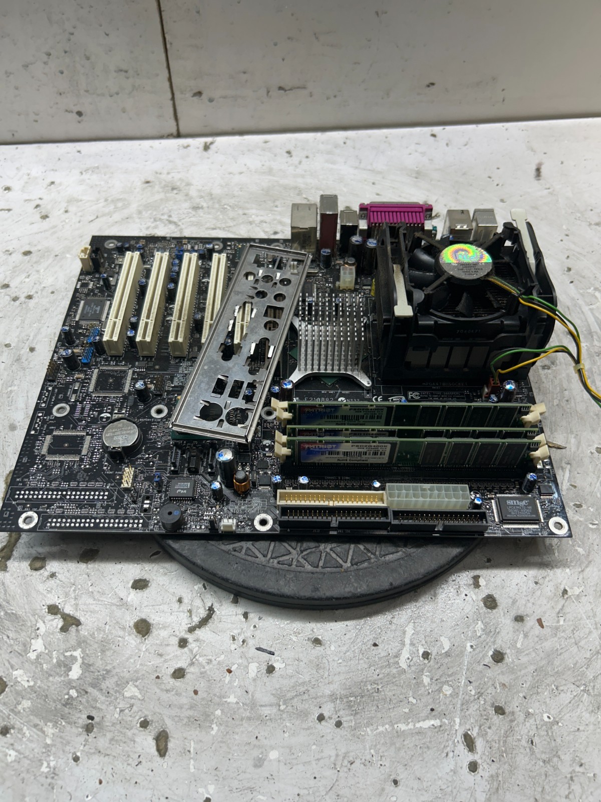 Intel Desktop Board D865PERL Intel Pentium 4 3.20GHz 5GB