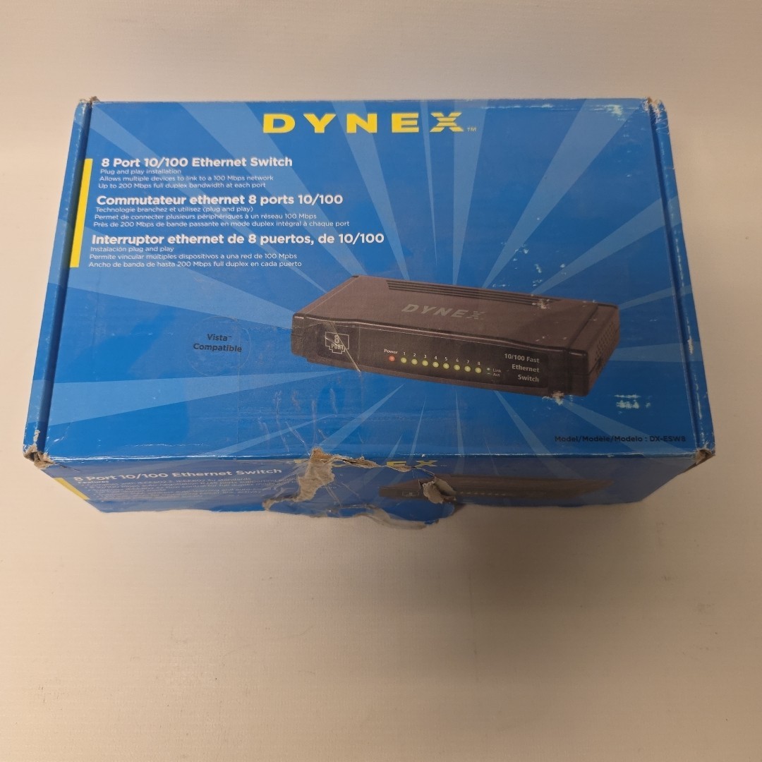 Dynex  DX-ESW5 8-Ports 10/100 Mbs Fast Ethernet Switch. Open Box......W9S6