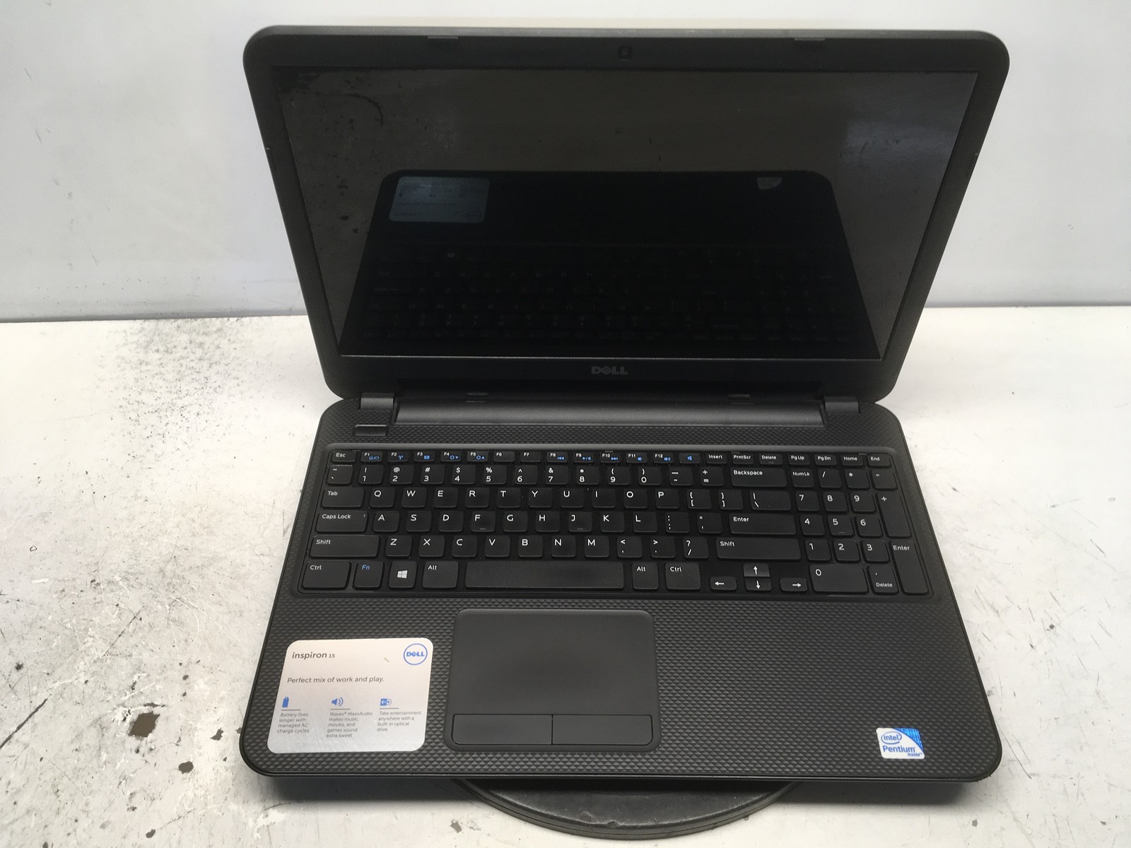 Dell Inspiron 15 3521 Intel Pentium 2117U 1.8GHz 4 GB NO HDD No Batt