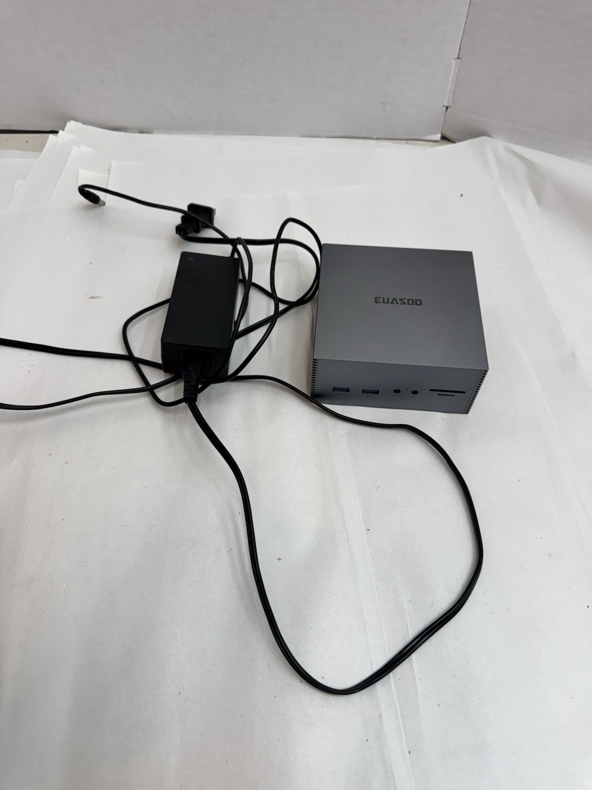 EUASOO USB-C Docking Station 16 in 1 Triple Display ES-DC003 - Space Gray