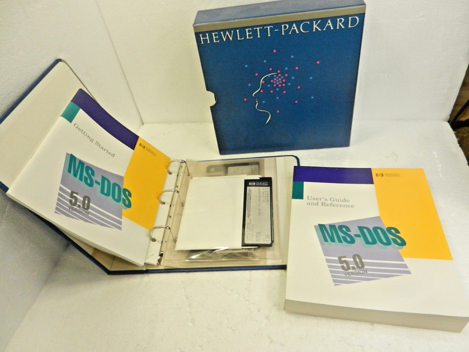 Microsoft DOS 5.0  VINTAGE Hewlett Packard HP BINDER 3.5" & 5.25" Floppy Disks