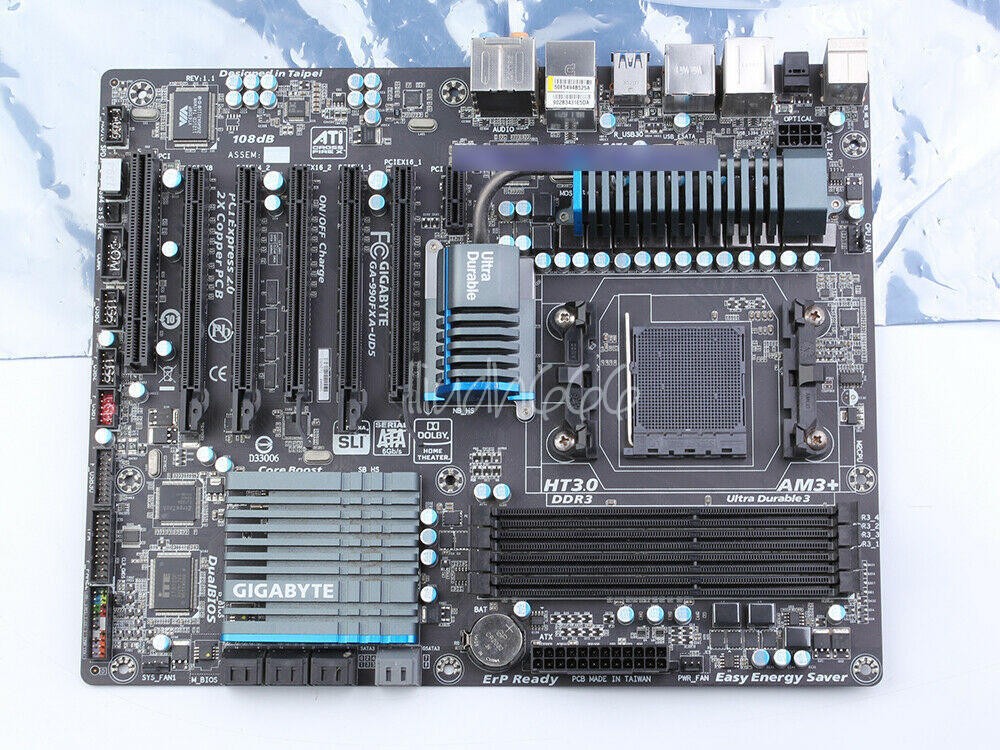 ONE GIGABYTE GA-990FXA-UD5 Socket AM3+ AMD 990FX DDR3 ATX USB3.0 used