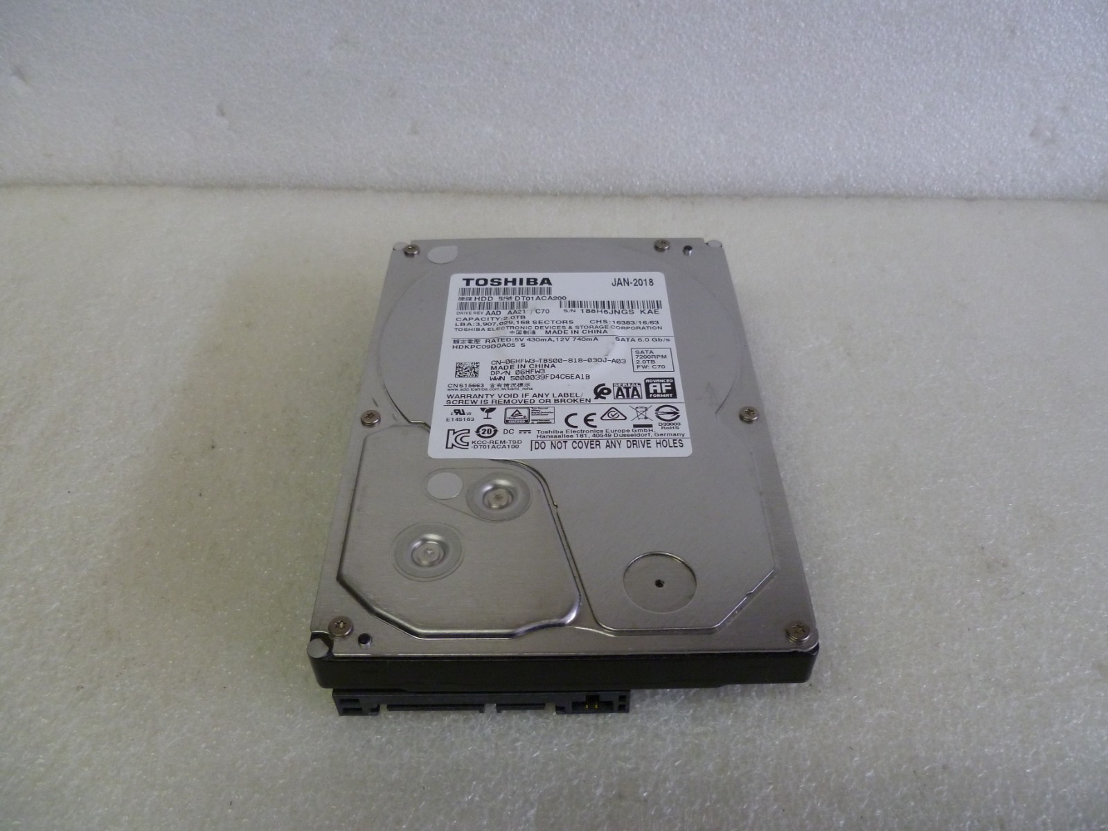 DELL/TOSHIBA DT01ACA200 2TB SATA HARD DRIVE DP/N:06HFW3 F/W:C70
