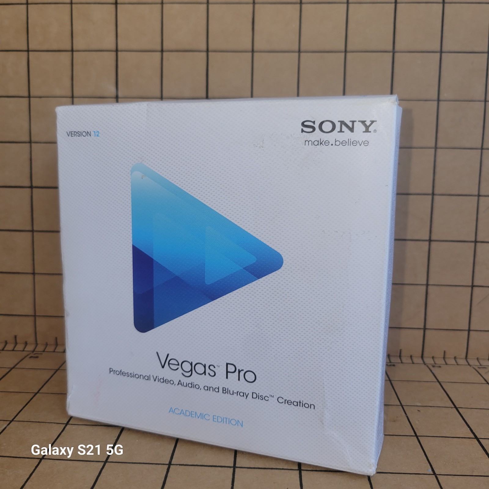 Sony Vegas Pro 12 Professional Video/Blu-ray Disc Creations Software Academic Ed