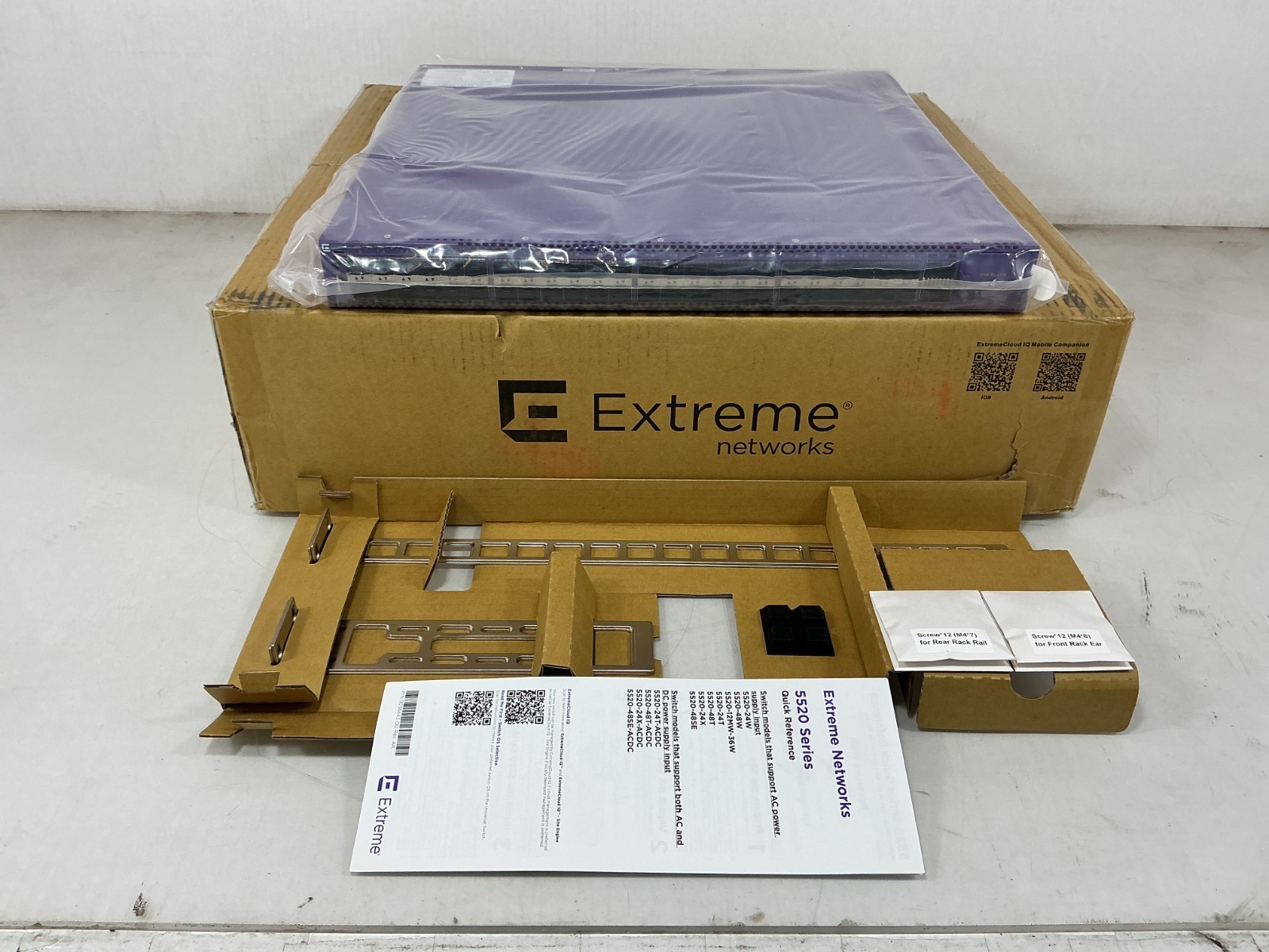 Extreme Networks 5520-48SE 48-Port SFP Gigabit Fiber Managed Switch 2x QSFP28