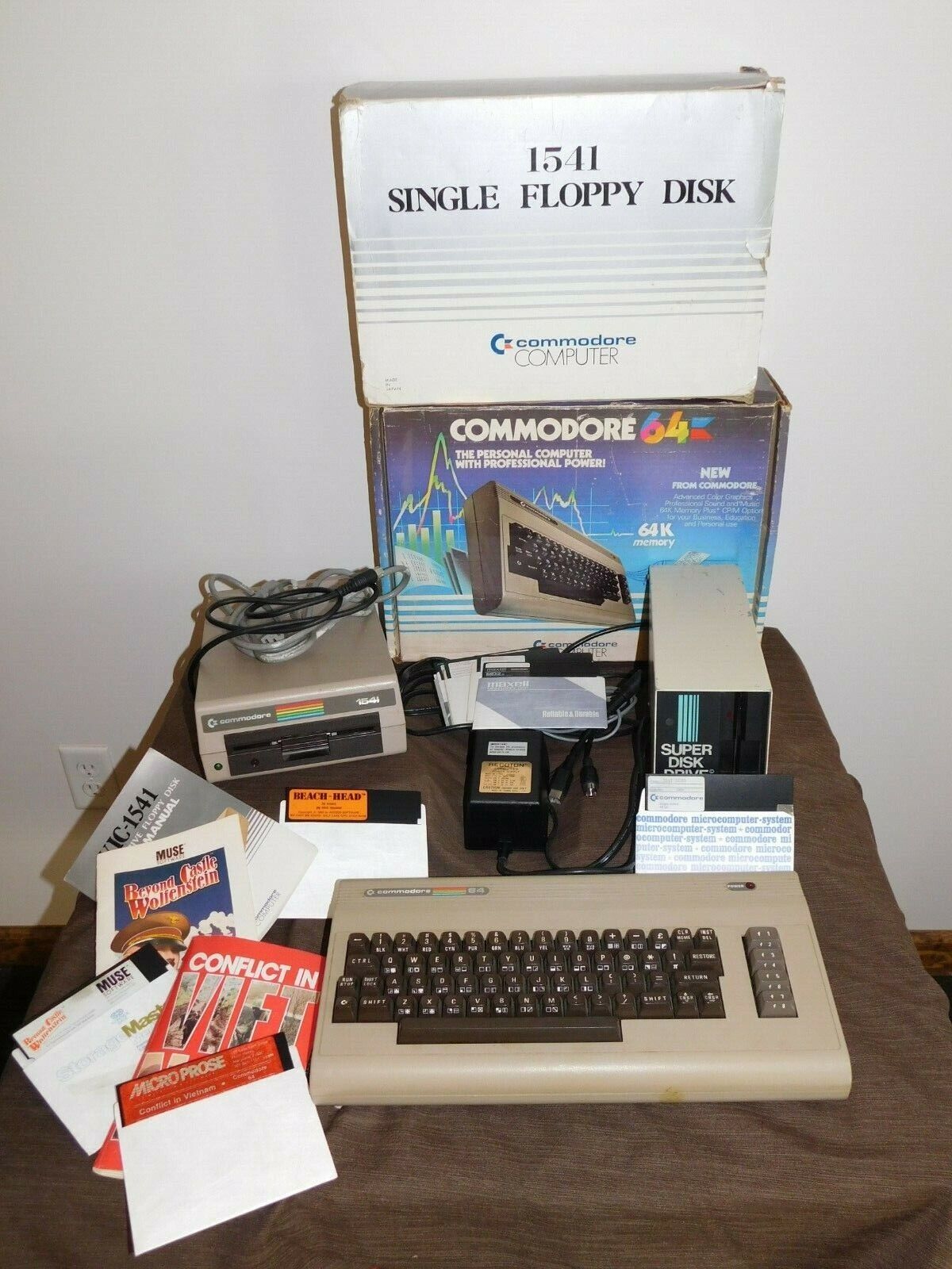 VINTAGE COMMODORE 64 COMPUTER W/ MSO SUPER DISK DRIVE & 1541 SINGLE FLOPPY DISK