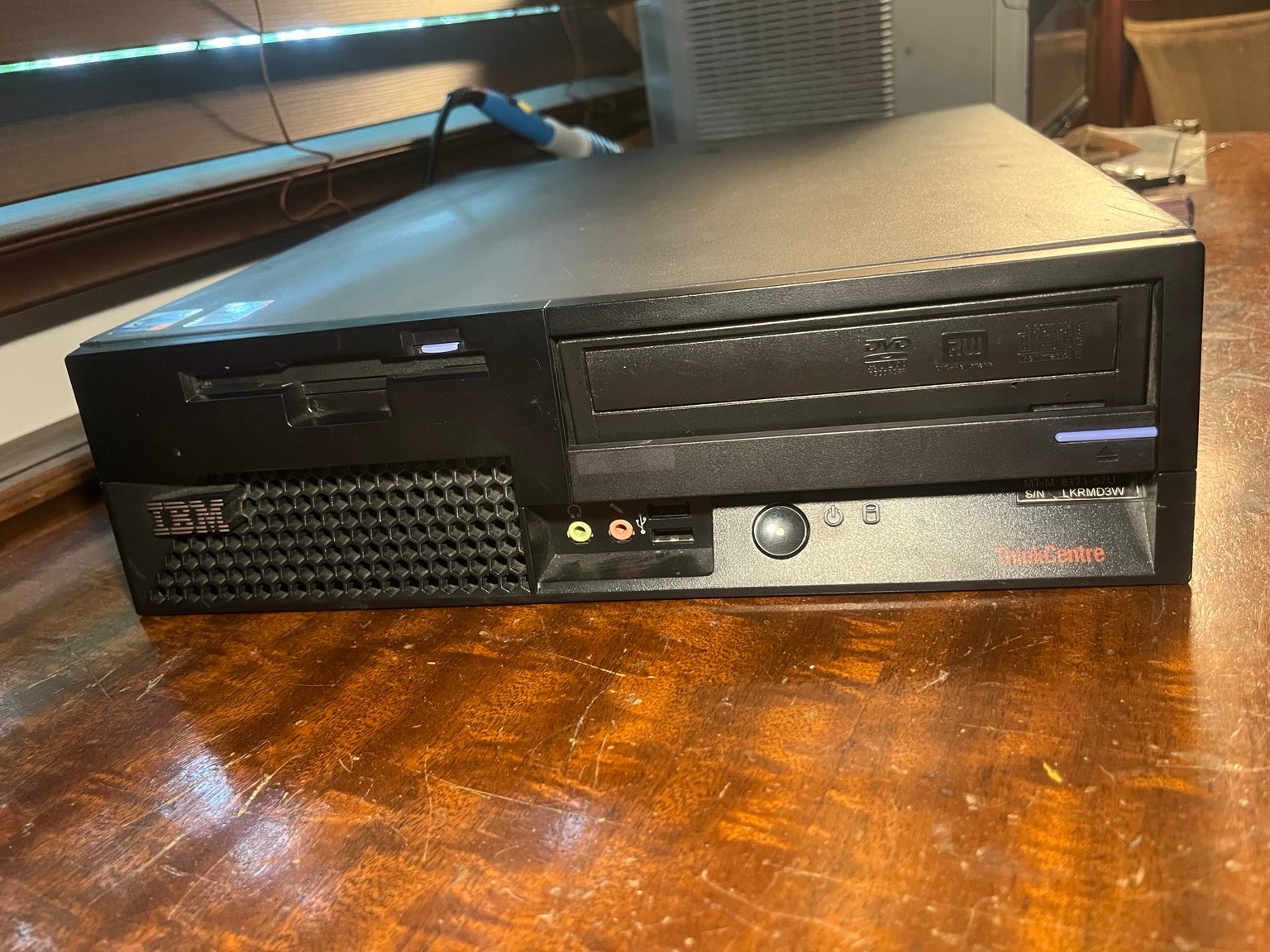 IBM ThinkCentre 8171-57U Pentium 4 3GHz 2GB Retro XP Desktop NO HDD