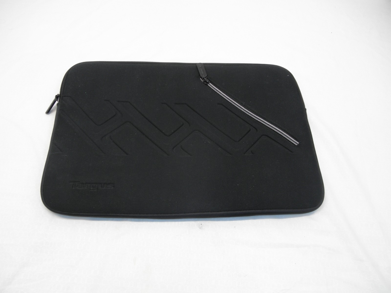 Targus Trax Laptop Sleeve:  Fits 15.6" Widescreen Laptops