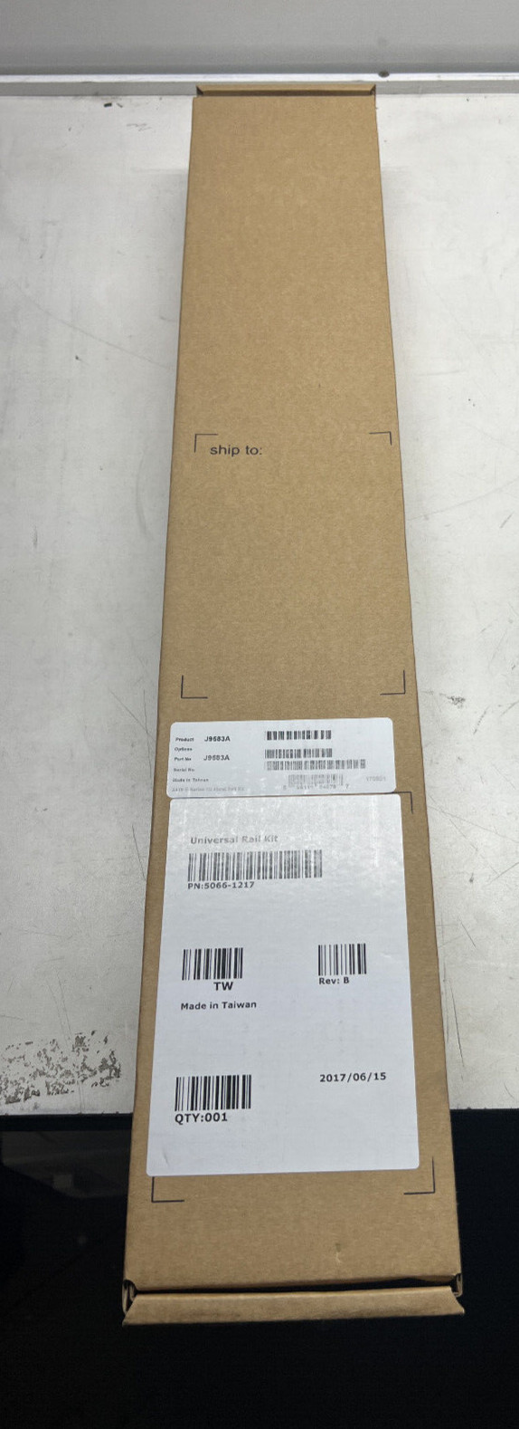 J9583A HPE X410 Universal 4-Post Rack Mounting Kit - New In Box