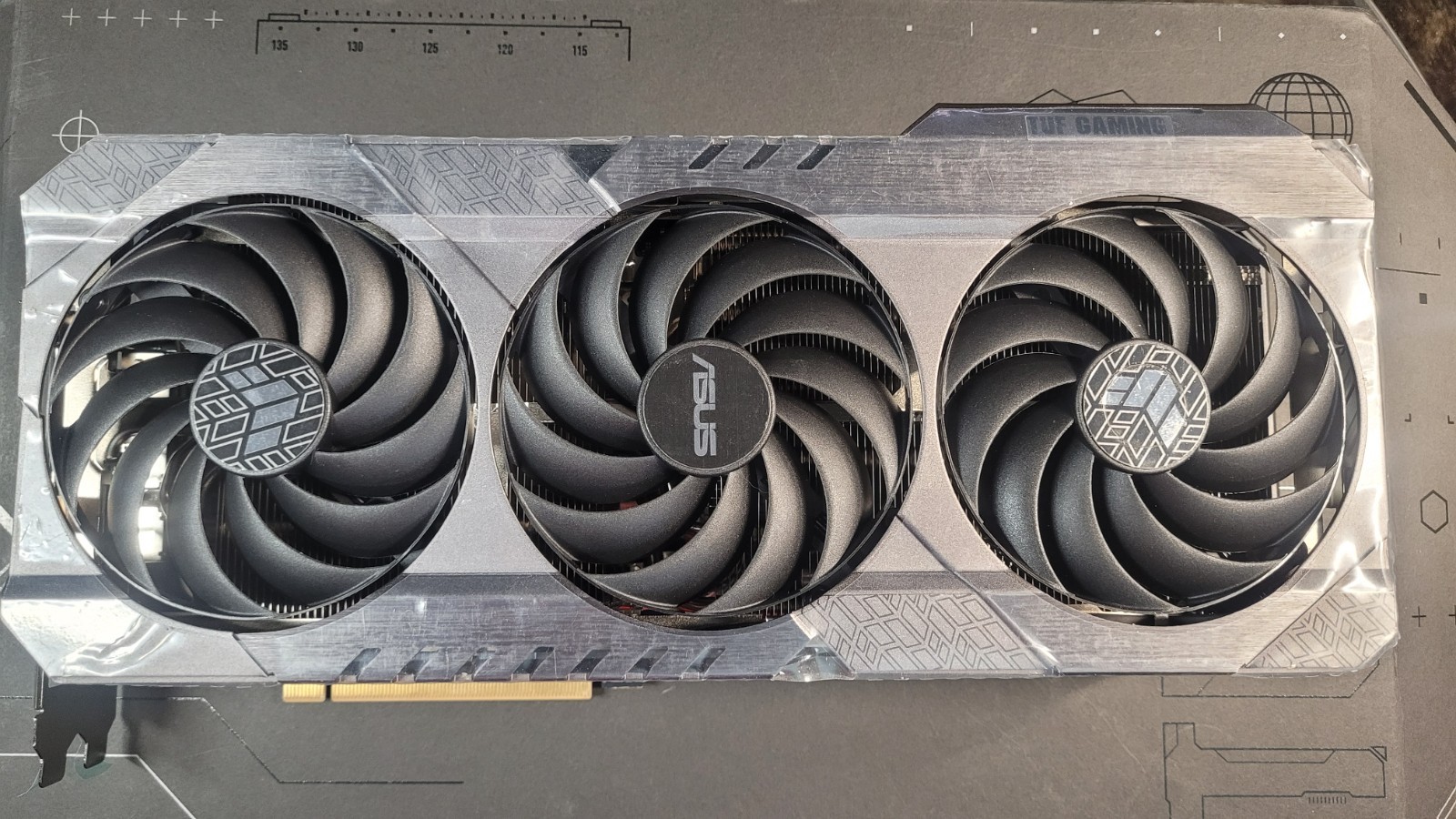 ASUS TUF Gaming GeForce RTX 4090 OG OC 24GB - Mint/CIB - Factory Film Intact