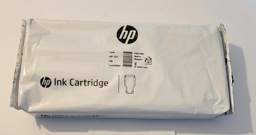 HP 727 F9J76A Cyan 300ml Ink Cartridge Genuine New Sealed Bag EXP 2019