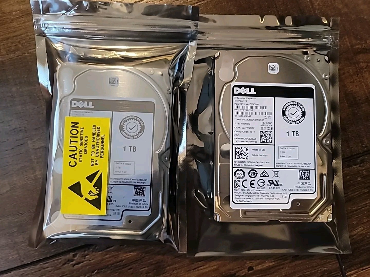 LOT QTY 2 Dell 1TB SAS 6Gbps 7.2K 2.5 inch 