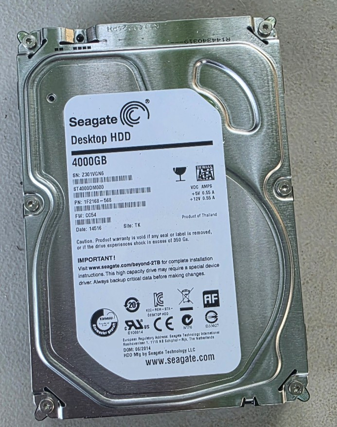 ST4000DM000 P/N: 1F2168-568 F/W: CC51 S/N: Z300 4TB  SEAGATE