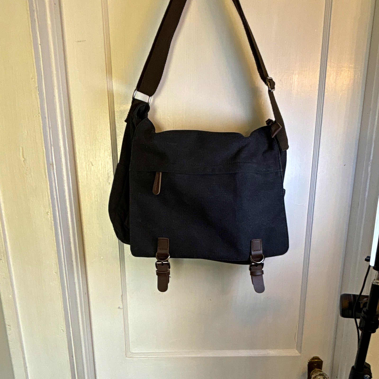 Black Canvas Messenger Shoulder Bag, Adjustable Strap, Zip Pockets, Buckle Flap 