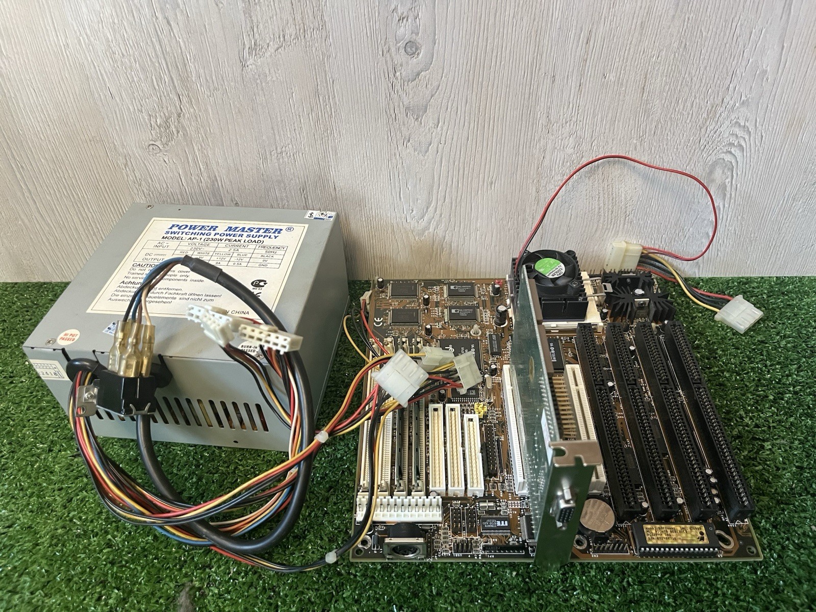 Vintage Socket 7 PC AMD K5-PR133 Lucky Star 5I-VX2B AT 16Gb