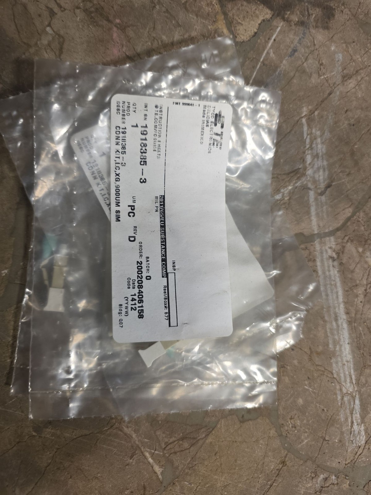 Tyco Electronics 1918385-3 Fiber Optic Connector Kit LC XG 900um SIM