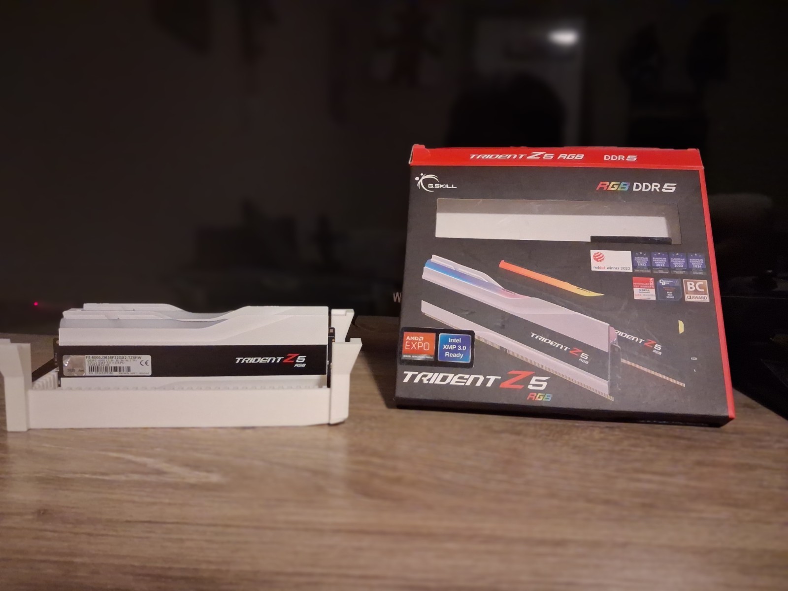 64gb ddr5 white rgb g.skill trident 32x2