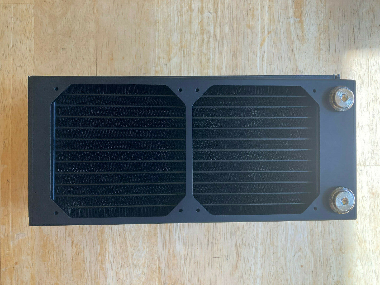 XSPC AX240 240mm Radiator fits 2-4x120mm fans 128x40x286mm (WxDxH) Copper/Brass