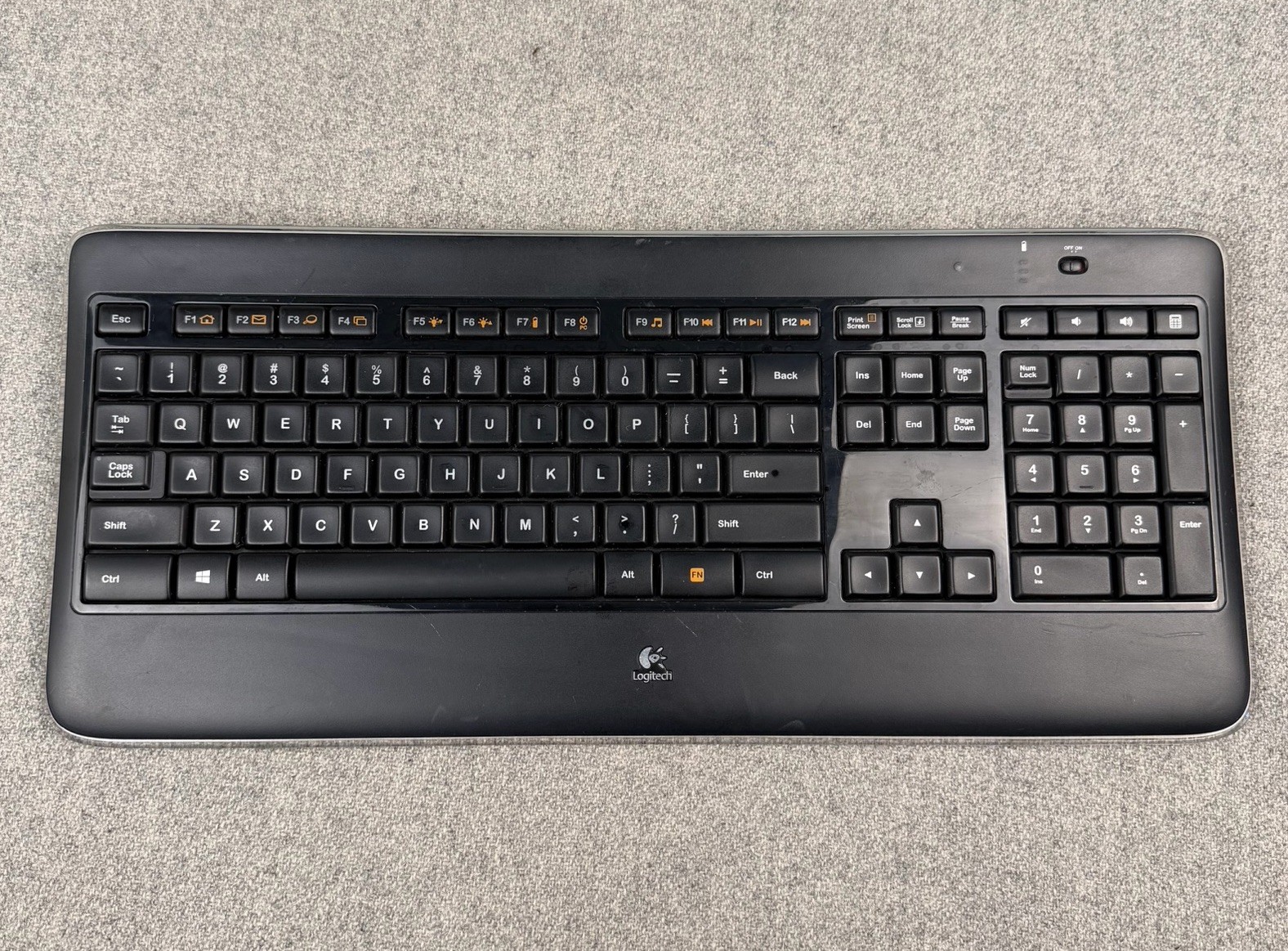 Logitech K800 Illuminated Wireless Keyboard No Dongle