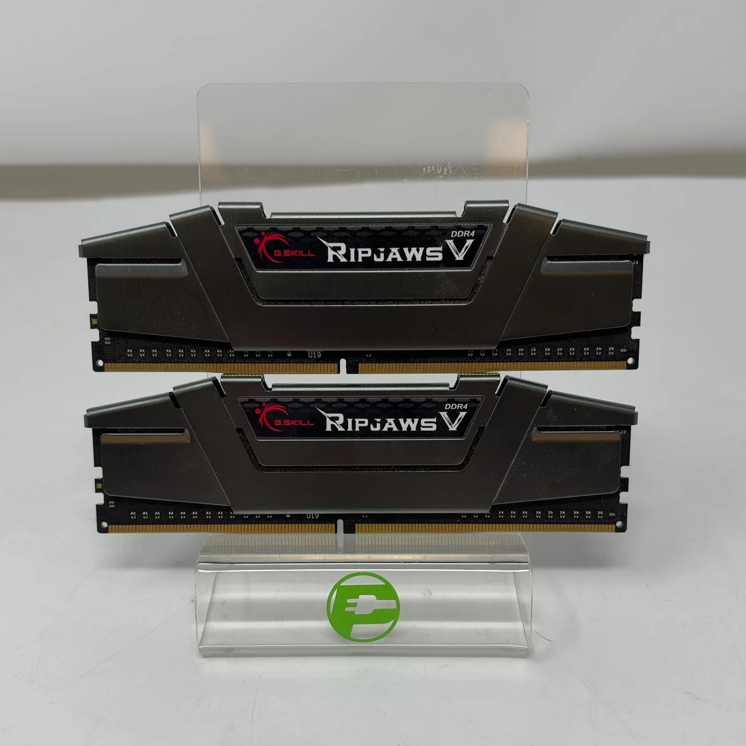 G.Skill Ripjaws V 16GB (2x8GB) RAM DDR4 2800MHz F4-2800C16D-16GVG