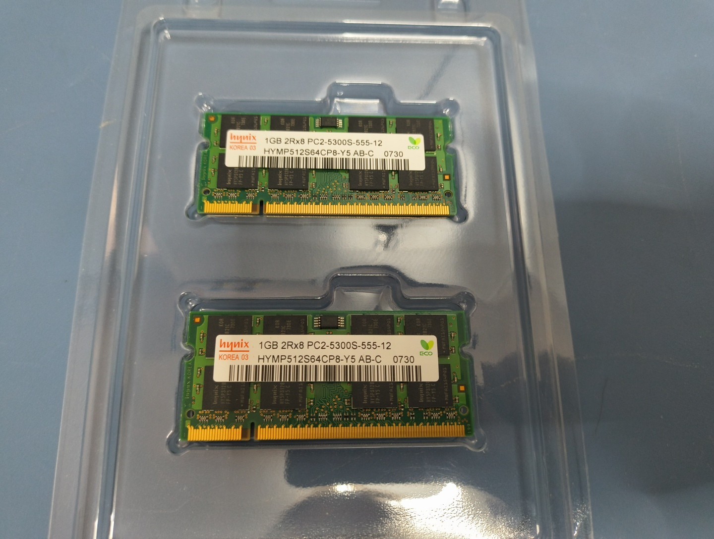 Two Sticks - HYMP512S64CP8-Y5 Hynix 1GB Memory (2 Sticks)