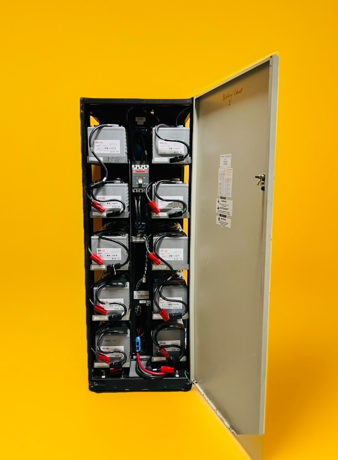 Powerware Plus Series 685, 480 VDC, 40 Battery Capacity, Battery Cabinet Tested