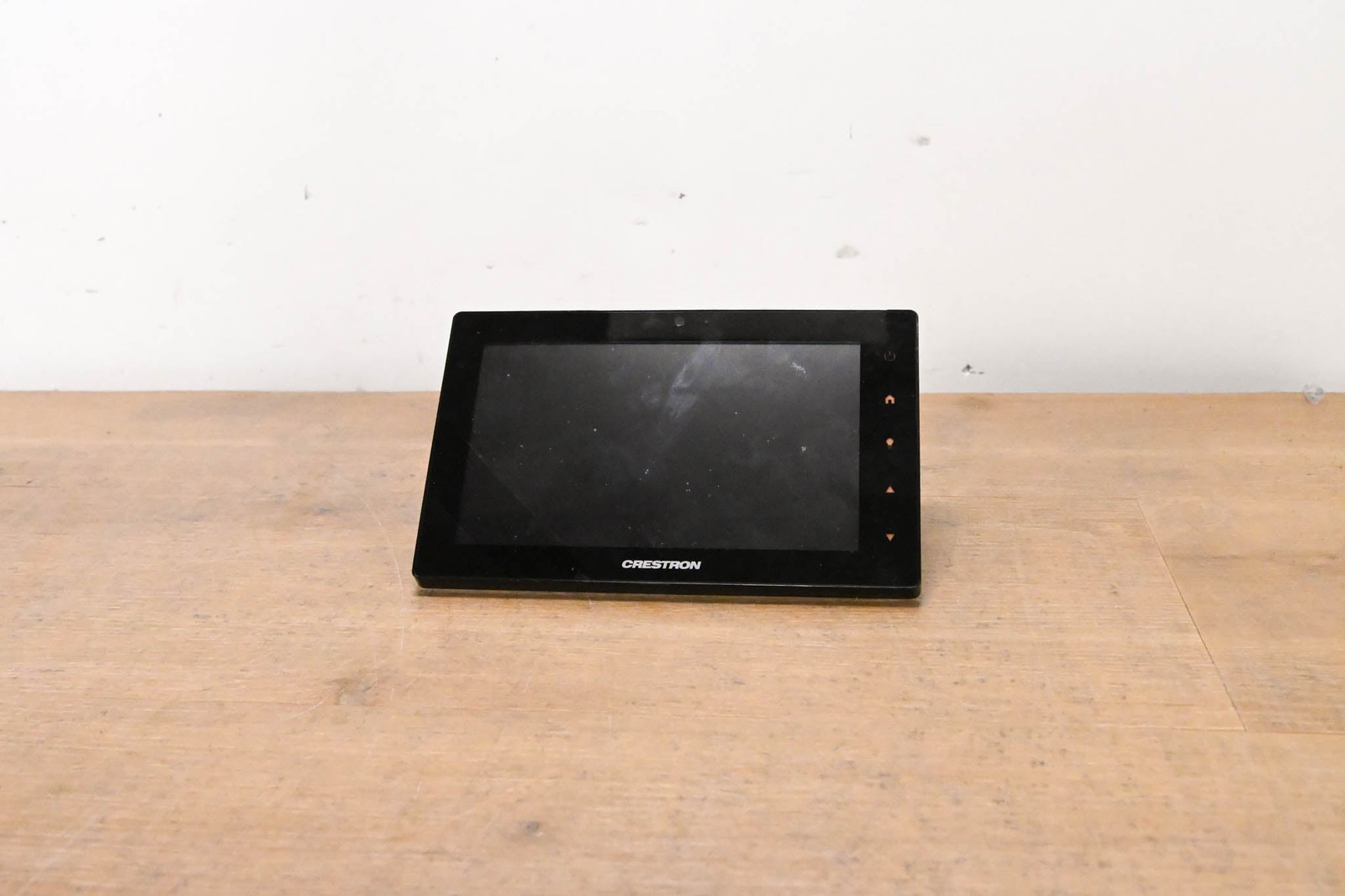 Crestron TSW-760-B-S 7" Touch Screen, Black Smooth CG015W6