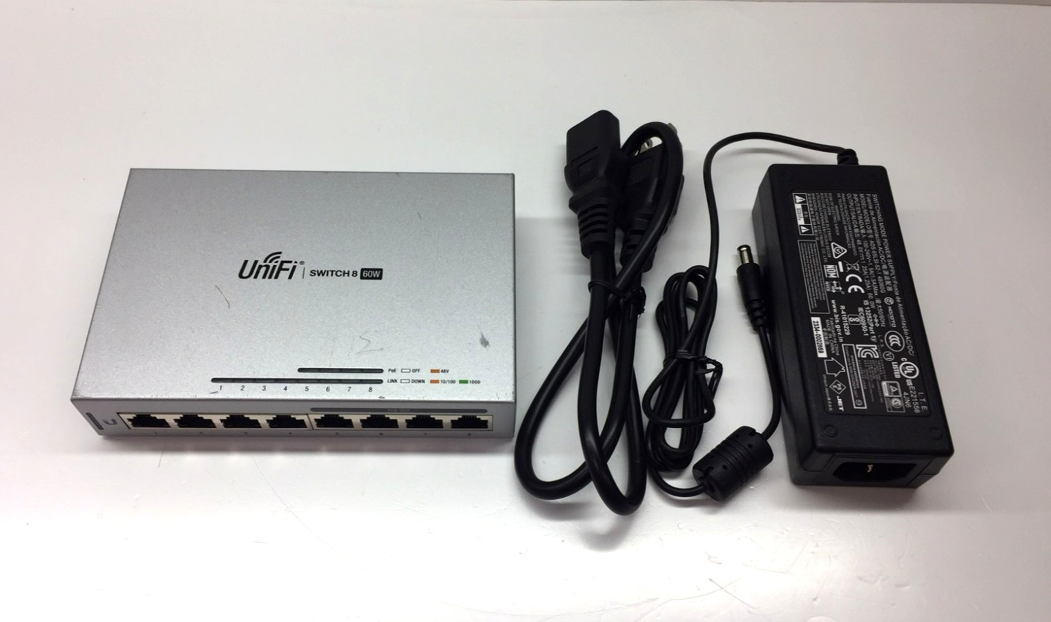 Ubiquiti UniFi Switch 8 60W US-8-60W 8-Port Managed Gigabit PoE L2