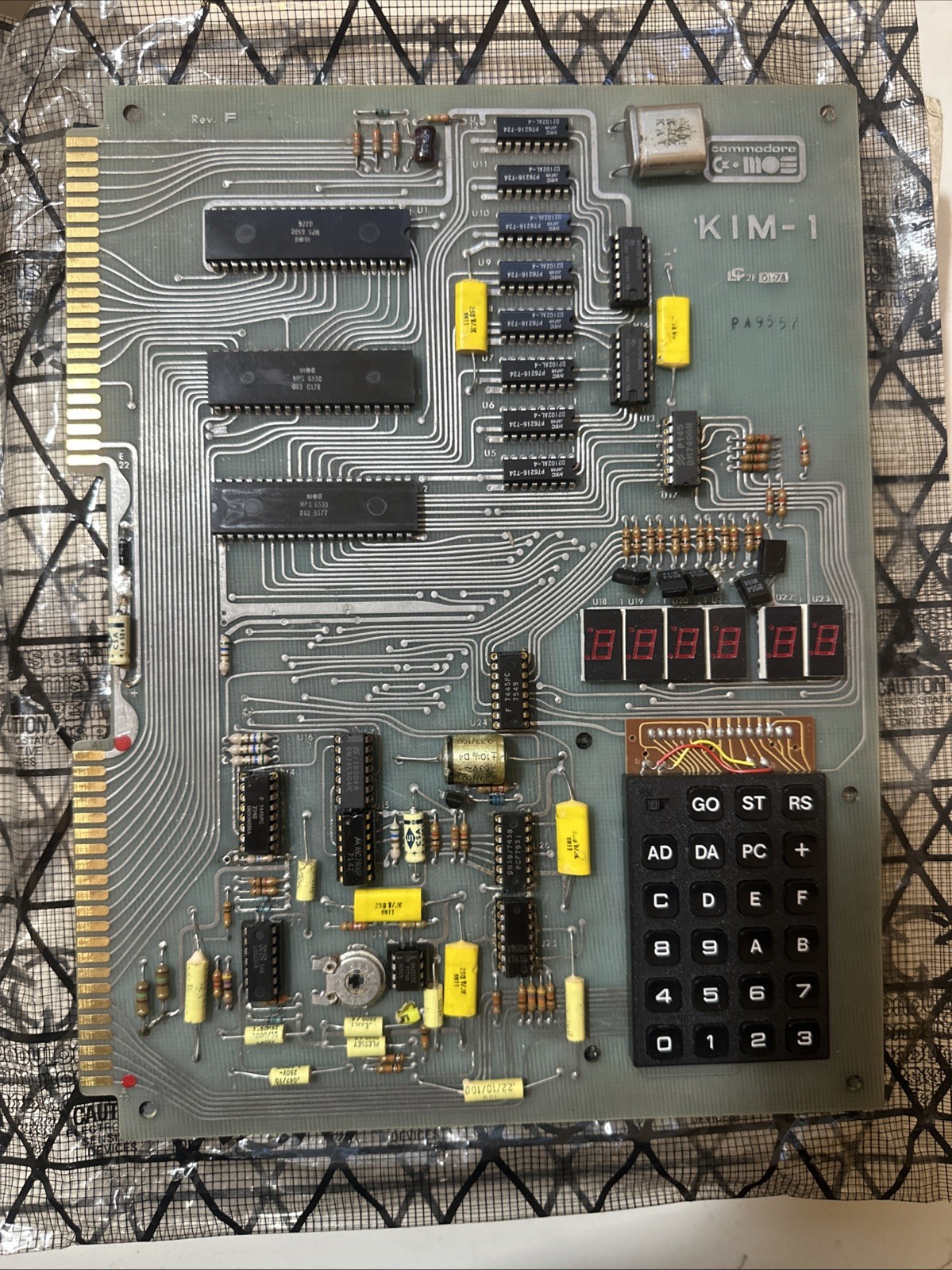 Vintage 1976 Commodore MOS KIM-1 Single Board Computer 6502 SBC w/ 4 Manuals 