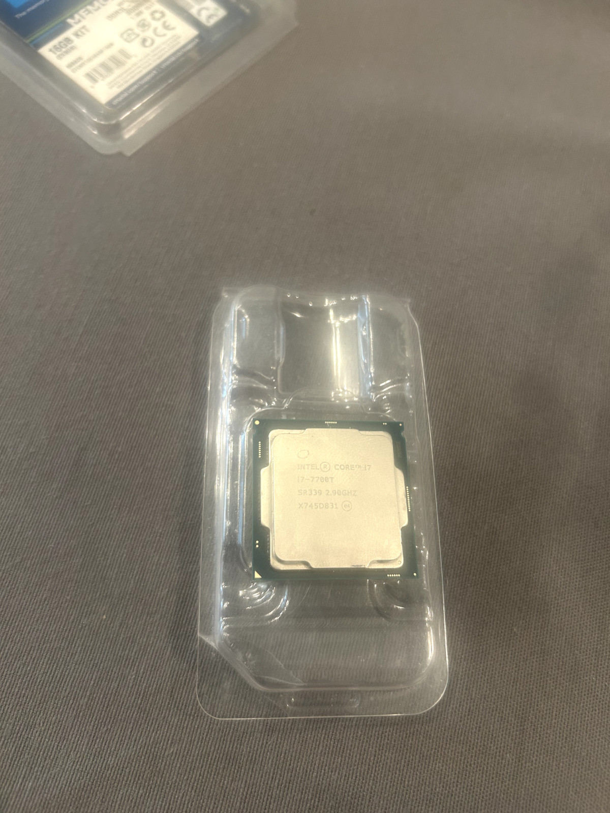 Intel Core i7-7700T 2.90GHz Quad-Core 8MB LGA 1151 Desktop CPU Processor (SR339)