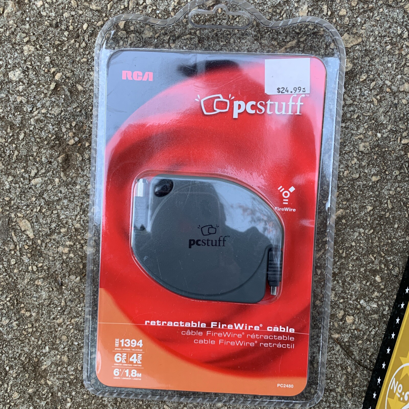 RCA PCSTUFF 6ft (1.8m) IEEE 1394 Retractable FireWire Cable NEW IN PACKAGE
