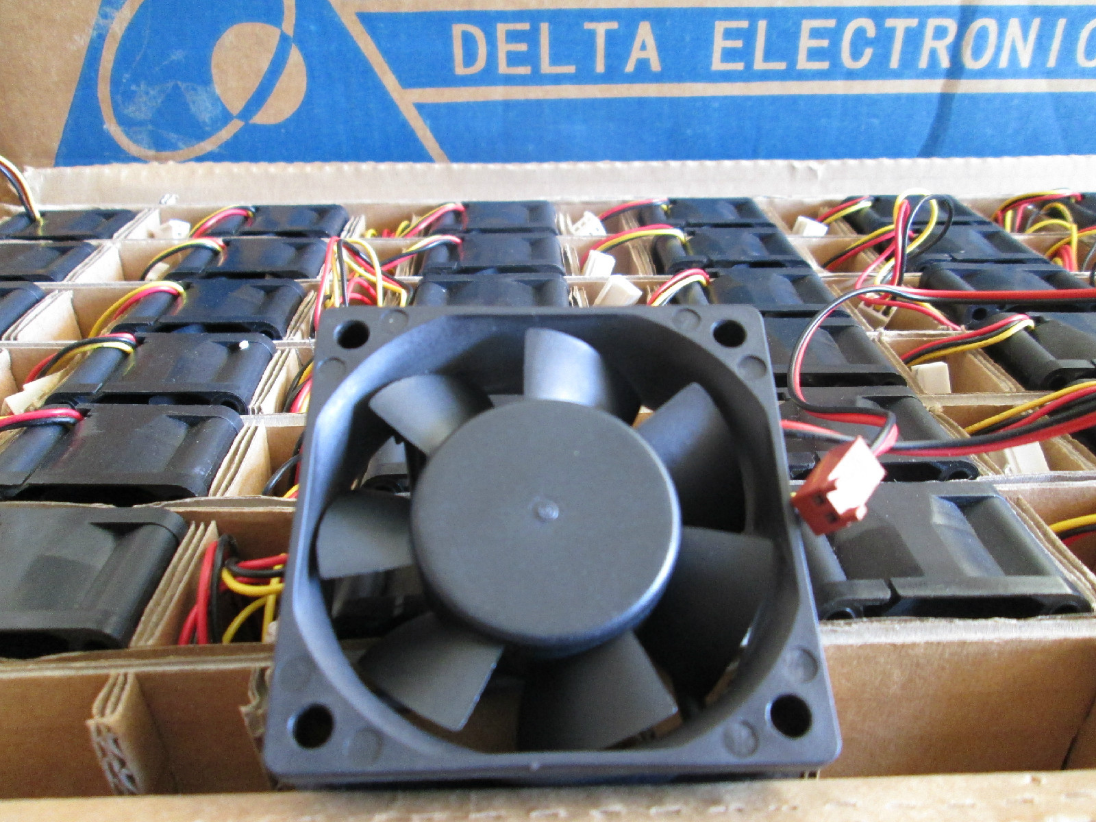 Cisco Fan 2600 2611 2612 2613 2620 2621 2650 2651 2611XM 2621XM 2650XM 2651XM
