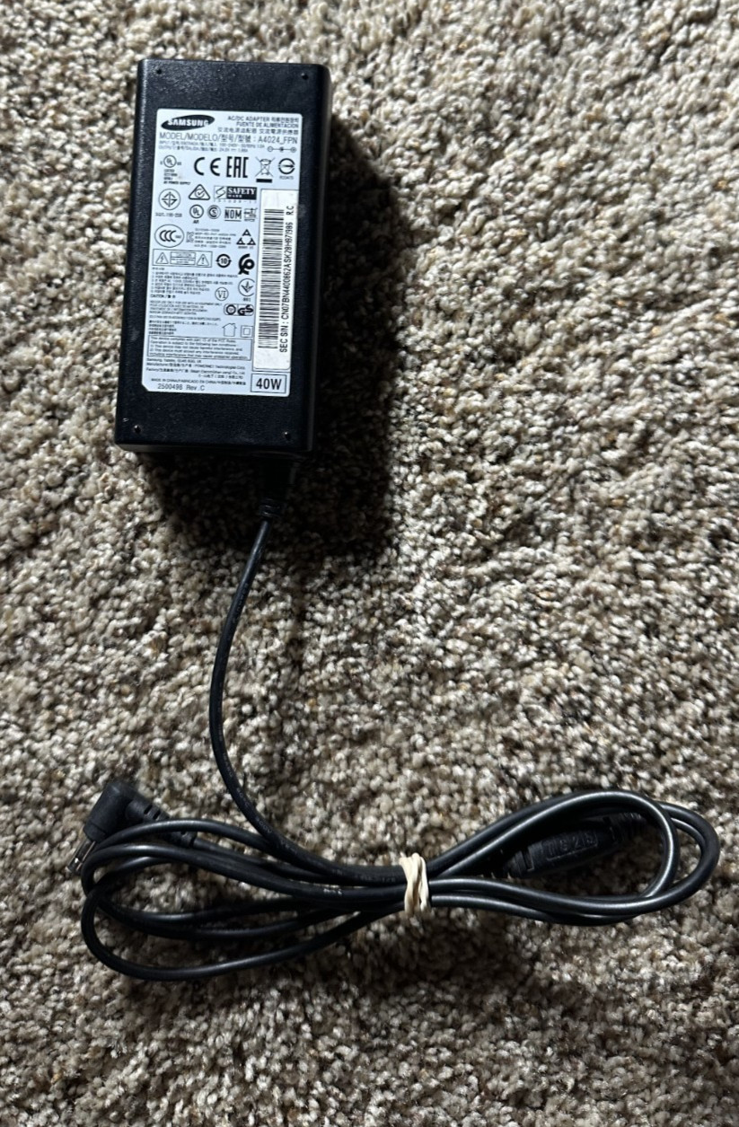 Samsung 56w 14v 4A AC/DC ADAPTER Charger