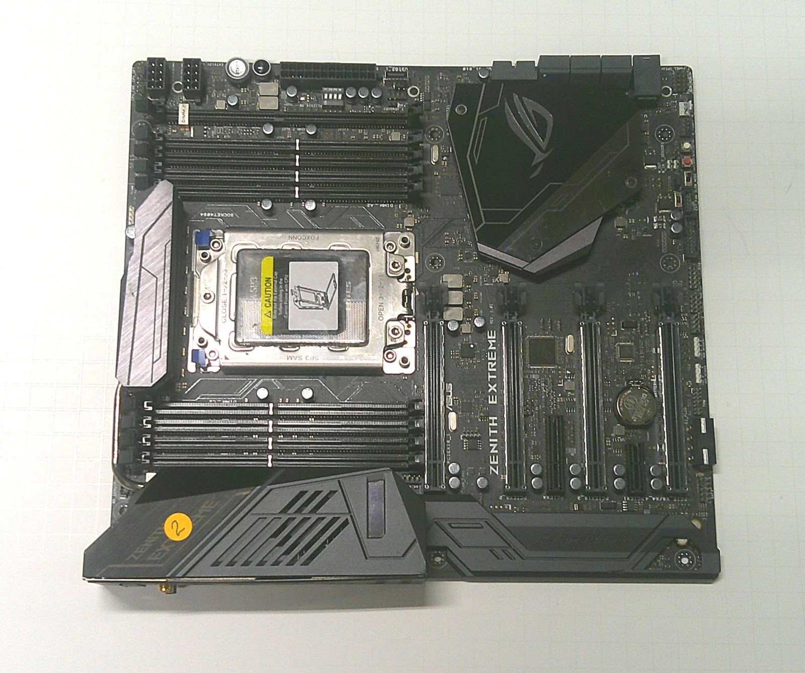 ASUS ROG ZENITH EXTREME sTR4 AMD X399  ATX Motherboard