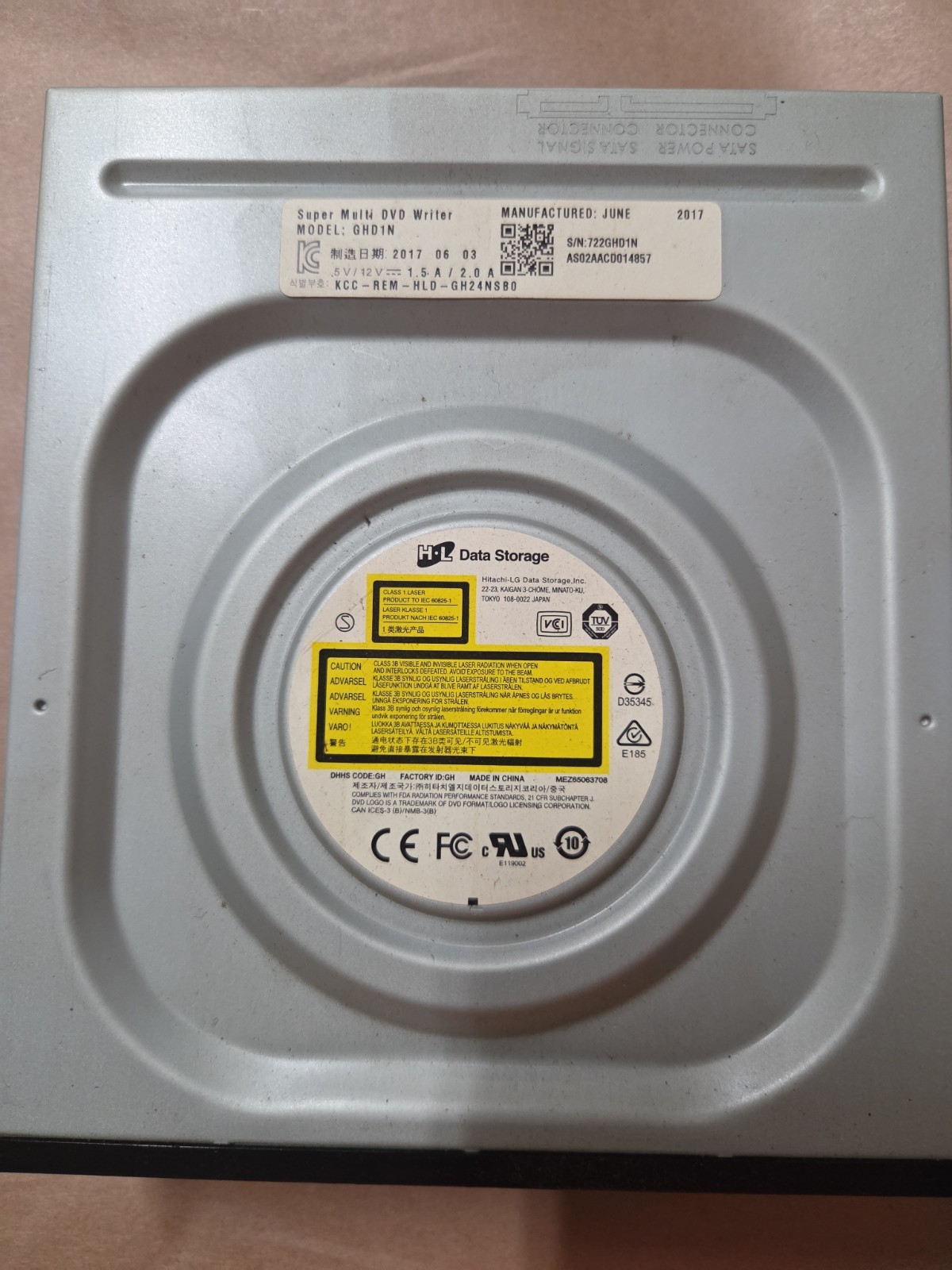 Hitachi Super Multi DVD Writer (SATA)