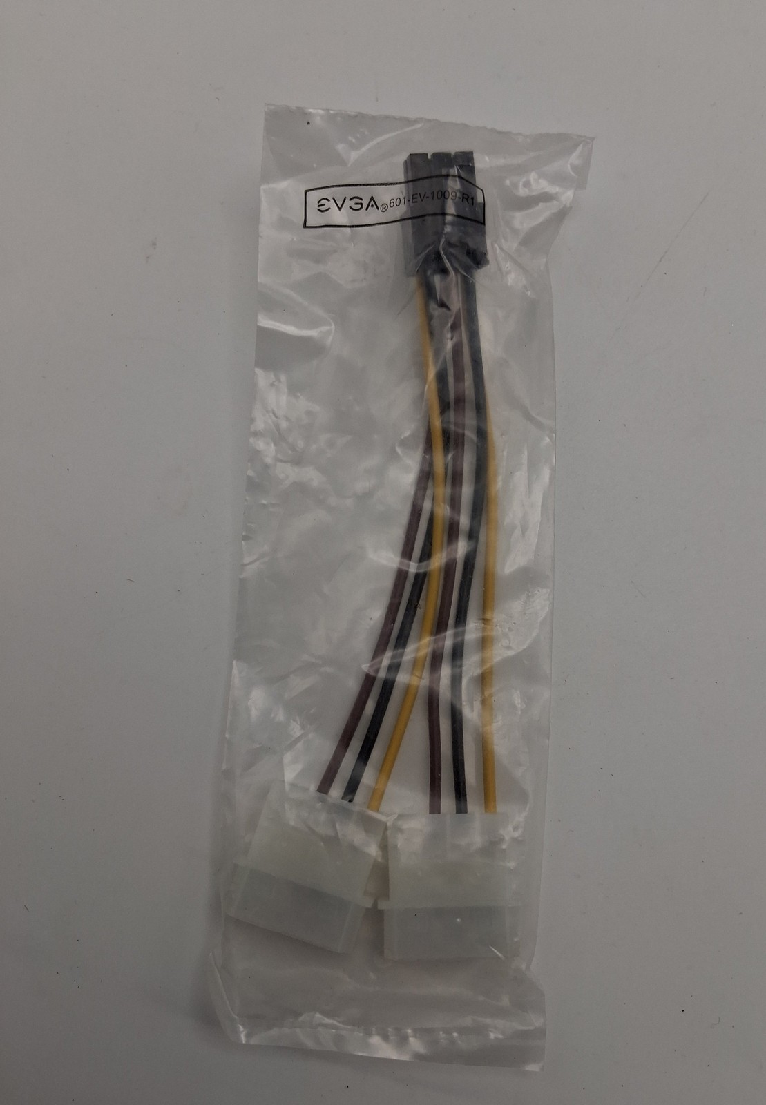 EVGA 6 Pin PCIe to Dual 4 Pin Peripheral Cable New