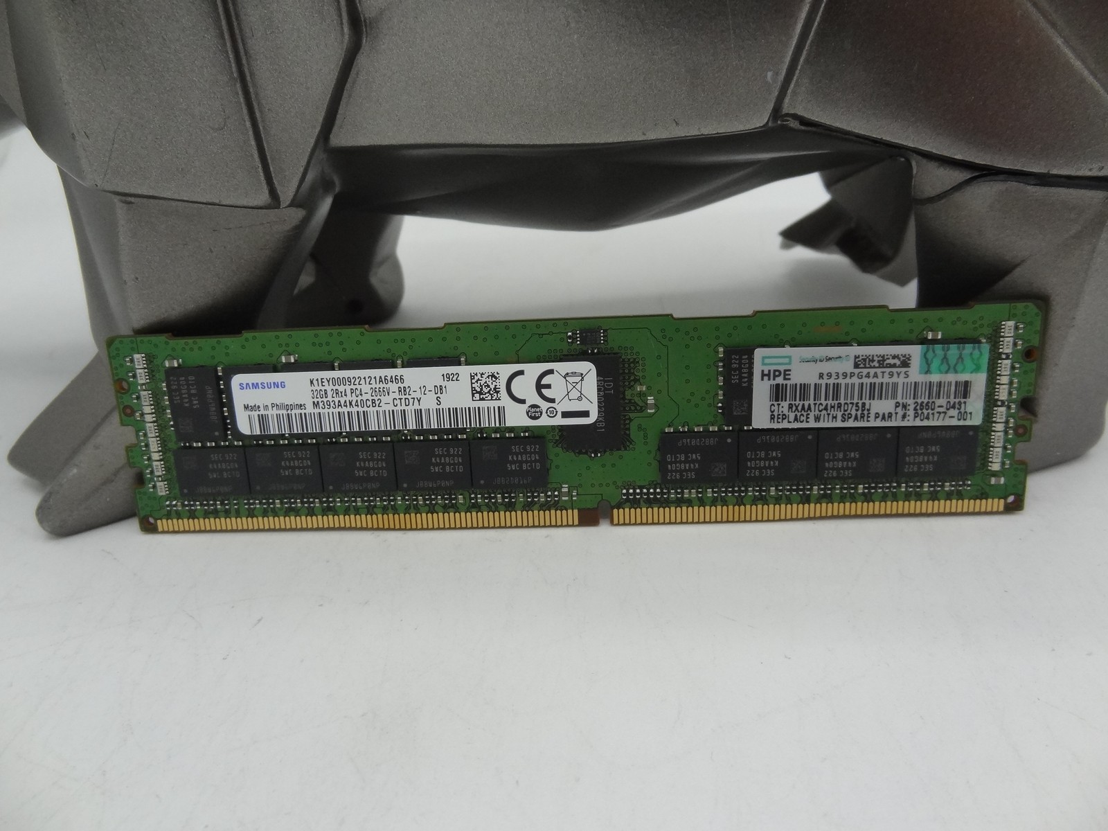 P04177-001 HP 32GB RDIMM (2RX4 PC4-21300V-R DDR4-2666MHZ)