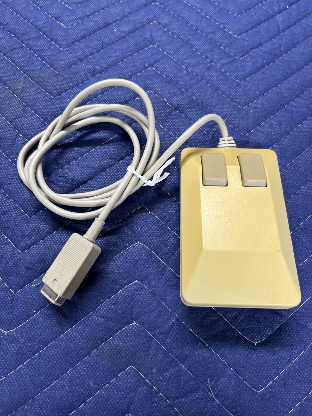 COMMODORE TANK MOUSE