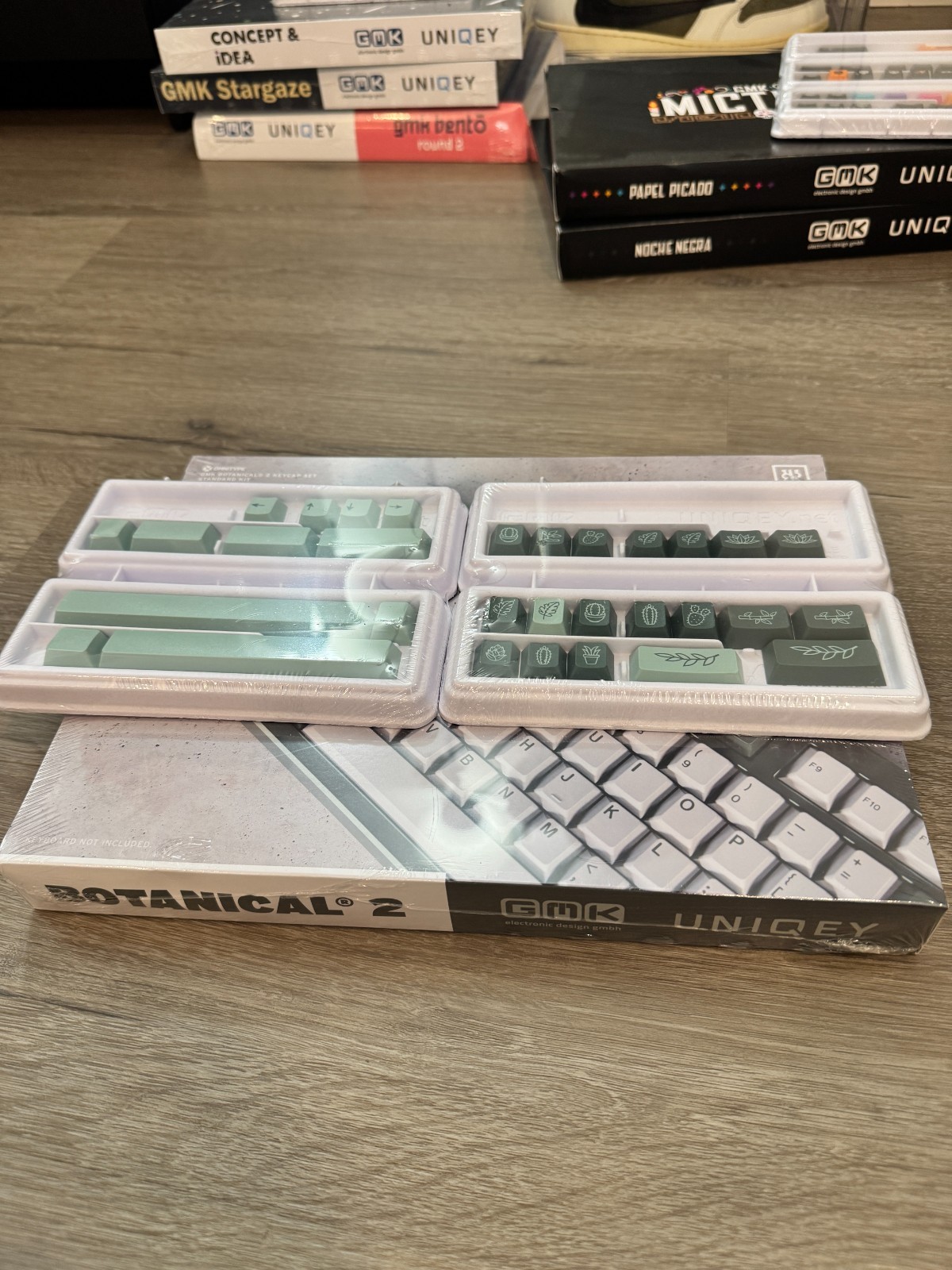 GMK Botanical 2 Keycap Set Standard (Base) + Spacebar + Novelties (New, Sealed)