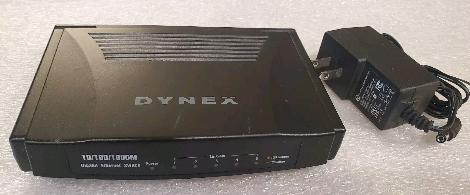 Dynex 5-Port Gigabit Ethernet Switch DX-GB5PRT with power adapter 