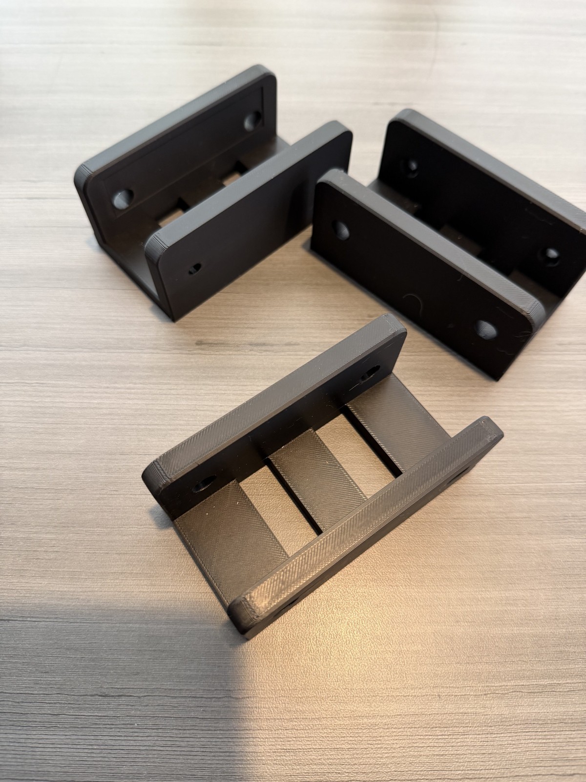 Laptop under desk mount 3D-Printed