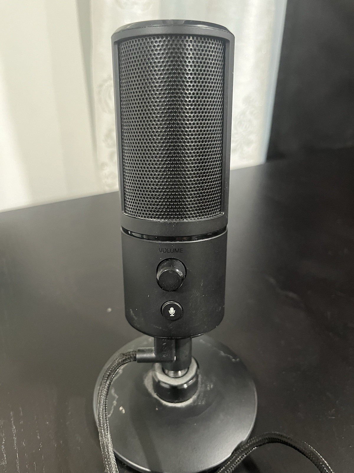 Razer Seiren X USB Condenser Microphone Professional Recording, Classic Black